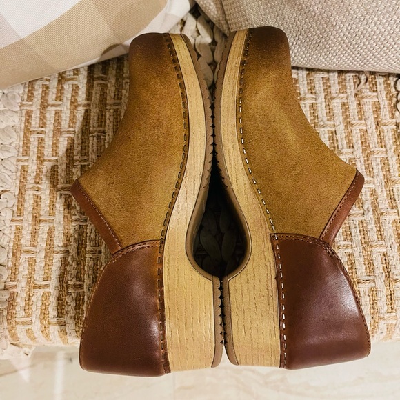 Women’s NWOB Dansko Brenna Slip-On Tan Burnished Suede Clogs Size EU 37 US 6.5-7 - Picture 13 of 13